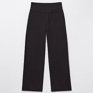 Stylus Mid-Rise Flat Front Pant